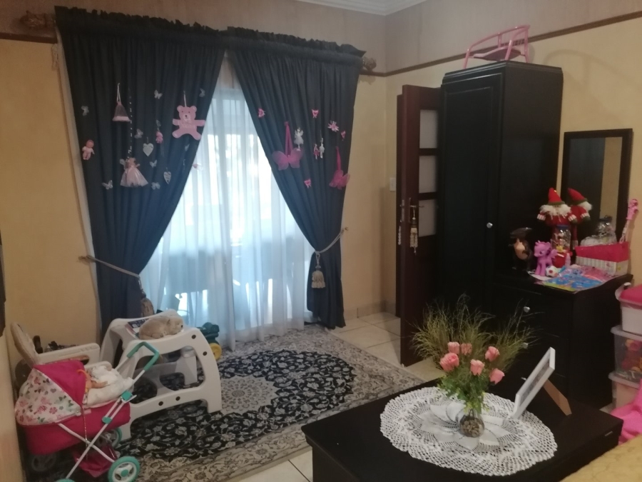 5 Bedroom Property for Sale in Doringkruin North West